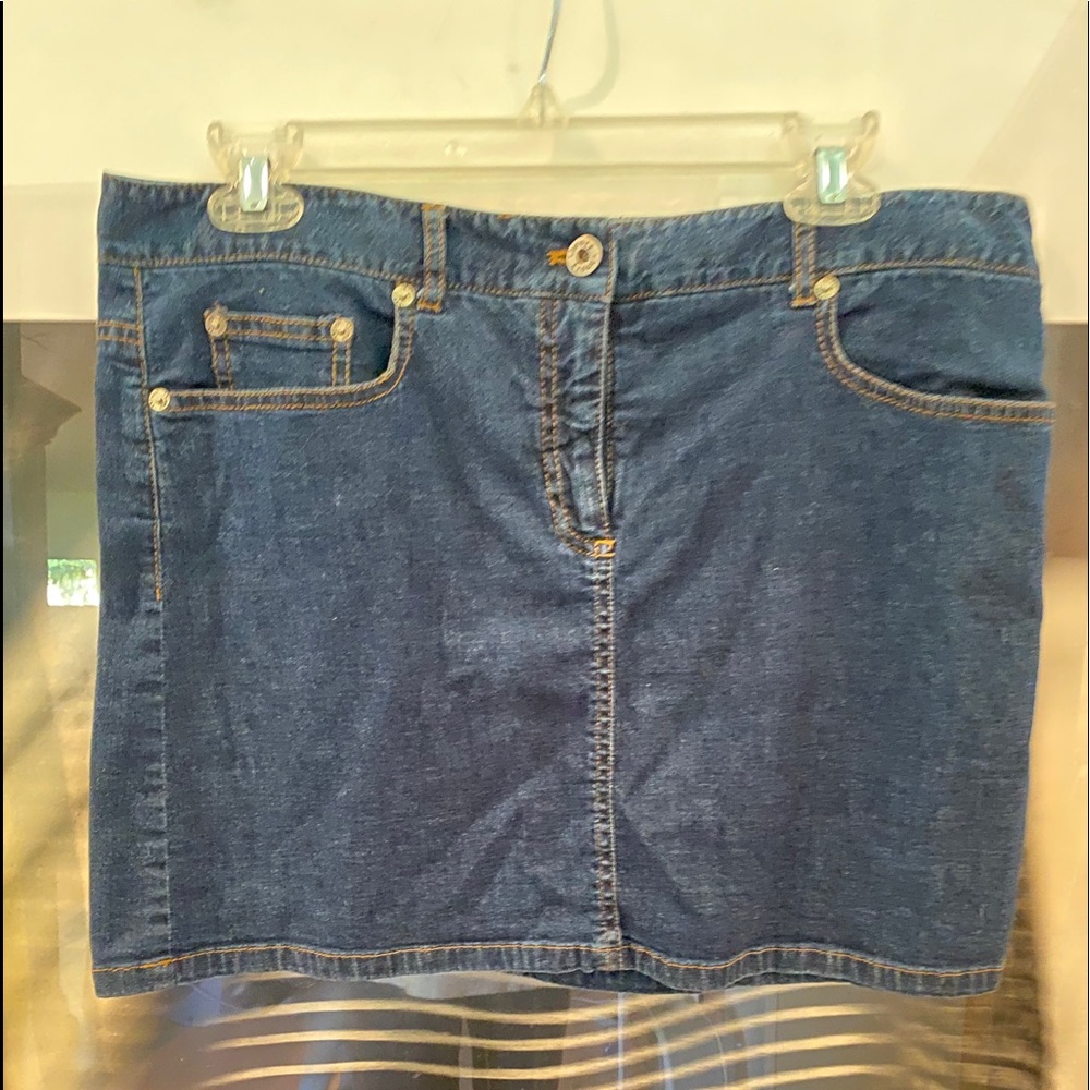 Theory Jean 5 pocket skirt